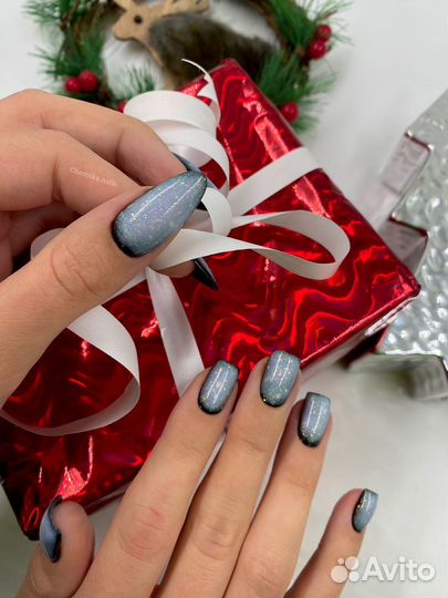 Модель маникюр