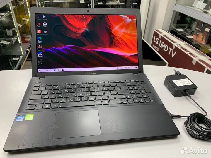 Ноутбук asus X552CL-SX052H Intel/ nvidia 1Gb
