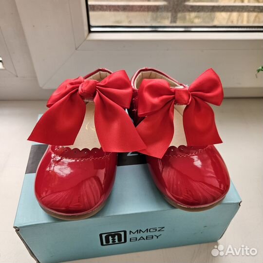 Лаковые туфельки на девочку 22размер