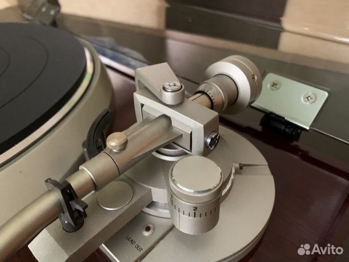 Проигрыватель винила (1) Denon DP-60L