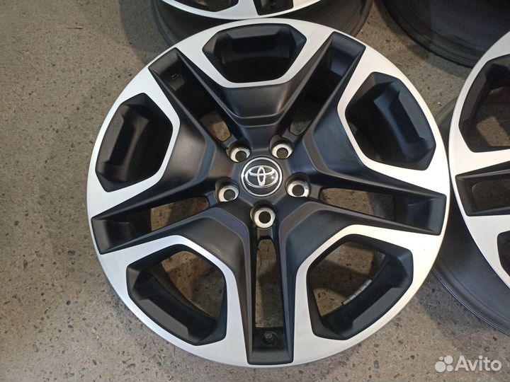 Оригинал Toyota Rav4 Adventure R19 5x114.3