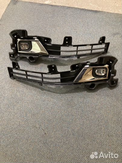 Противотуманные фары LC 200 с решеткой бампера