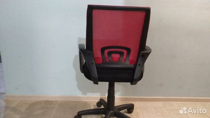 Компьютерное офисное кресло стул