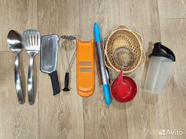 Посуда,чашки, тарелки, кухонные принадлежности