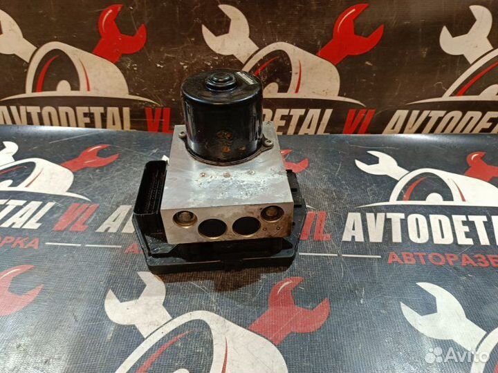 Блок ABS Mercedes-Benz C180 седан 2000-2008