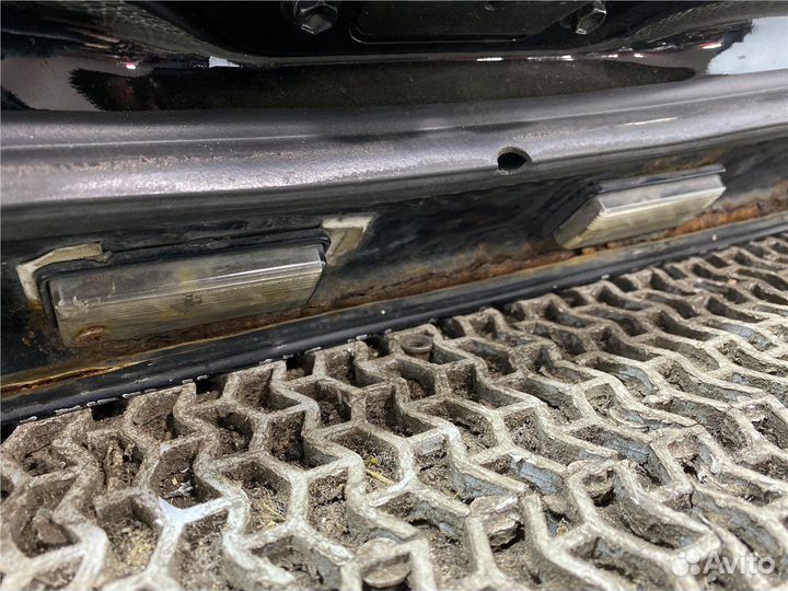 Крышка багажника Toyota Land Cruiser (100) , 2000