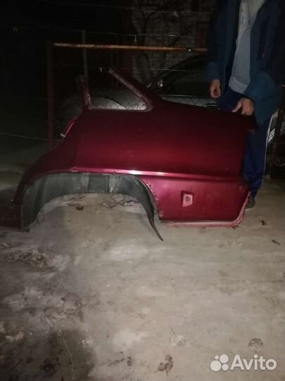 Заднее левое крыло