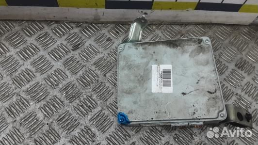 Блок управления двс toyota corolla verso 2 (99O18P