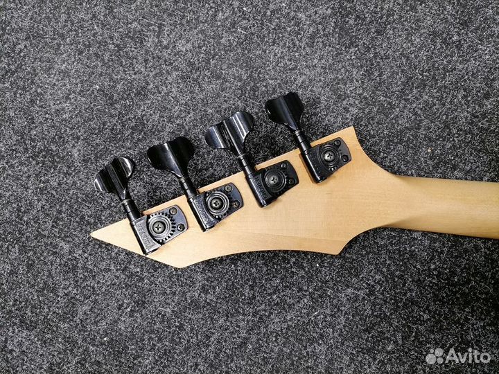 Бас-гитара B.C. Rich Mockingbird USA