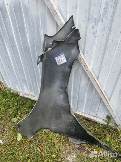 Volvo xc 60 крыло левое
