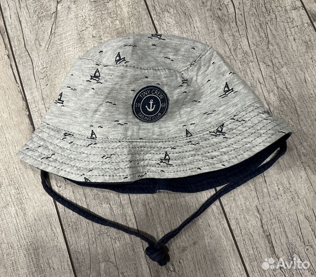 Панама и шапка