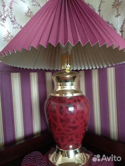 Подставка для телевизора, цветов. Лампа