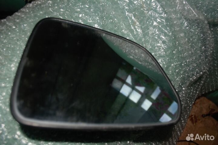 Зеркальный элемент правый Opel Antara