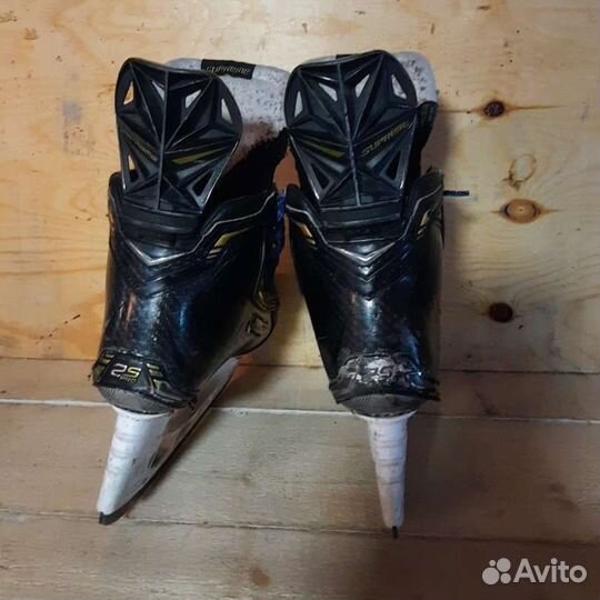 Хоккейные коньки bauer