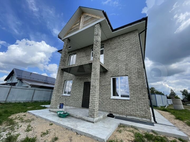 Дом 215 м² на участке 15 сот.