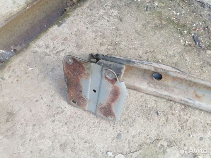 Усилитель заднего бампера мазда 3 2007г