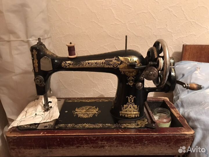 Швейная машинка Zinger ручная