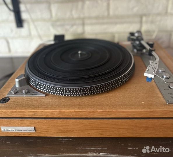 Проигрыватель винила