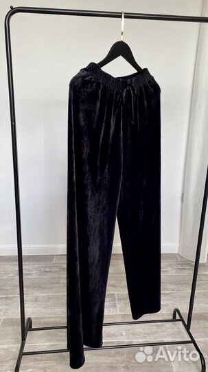 Брюки из королевского велюра черные новые