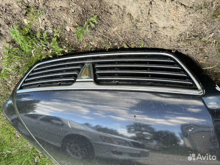 Капот с решёткой Toyota Vista