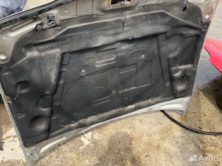 Капот Ford Sierra 1 рестайлинг