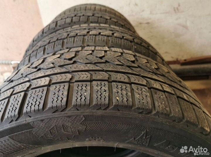 Kumho I'Zen RV Asymmetric 255/55 R18 109H