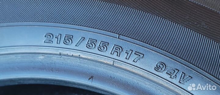 Yokohama BluEarth E70BZ 215/55 R17