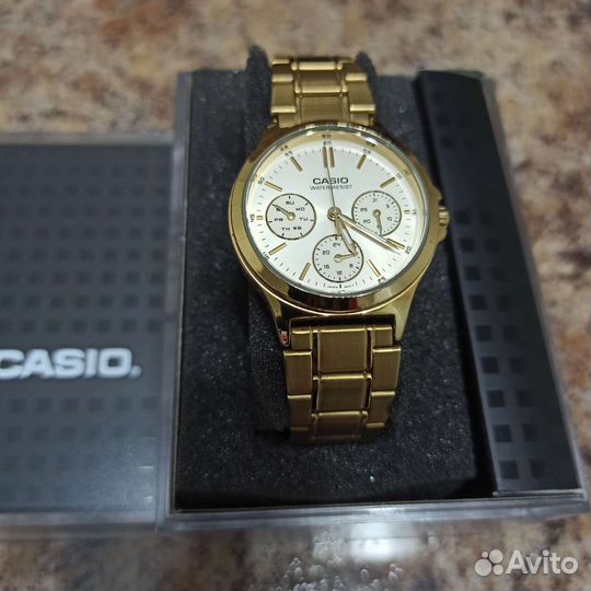 Часы casio женские