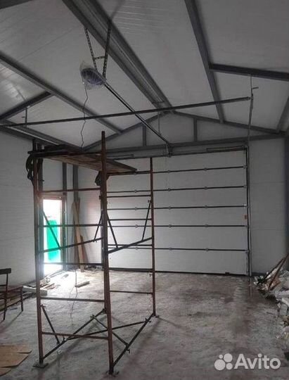 Секционные ворота