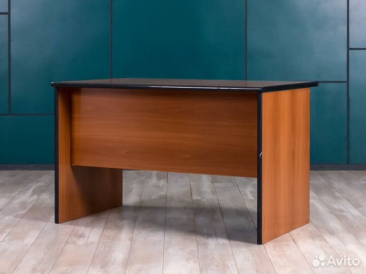 Прямой компьютерный стол Шатура