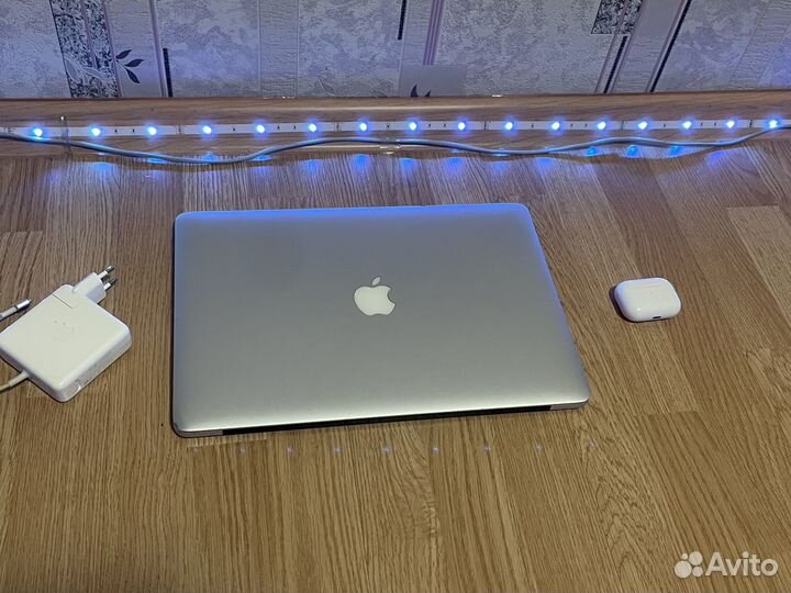 MacBook Pro 15, retina, i7, ssd