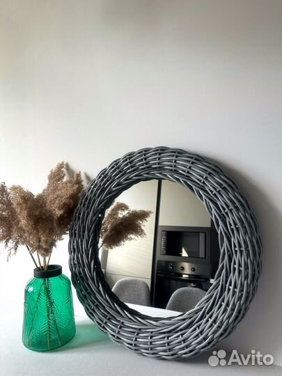 Зеркало ручной работы из ротанга