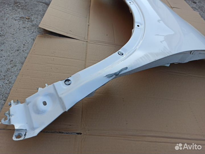 XTrail T32 Крыло переднее левое
