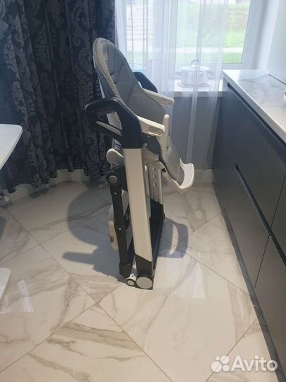 Стульчик для кормления Niovita