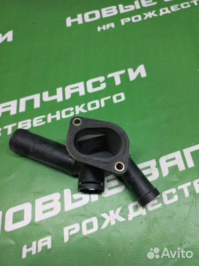 Фланец системы охлаждения Volkswagen Transporter