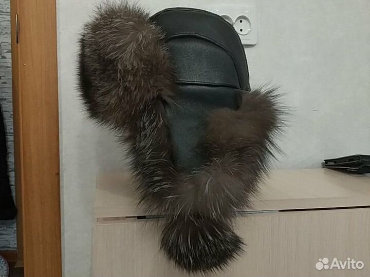 Женская шапка