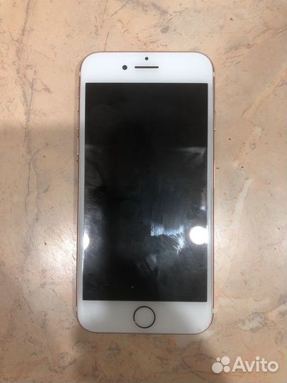 Телефон iPhone 7