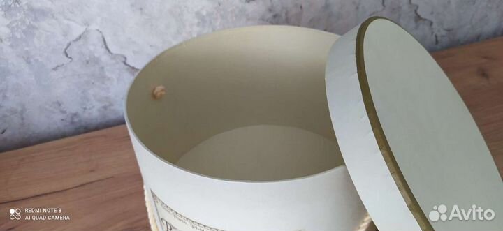 Коробка Ретро большая с крышкой, диаметр 28 см