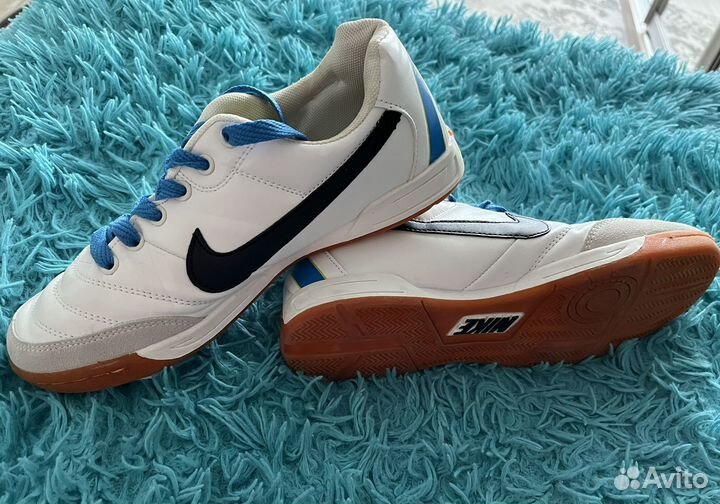 Бутсы,футзалки