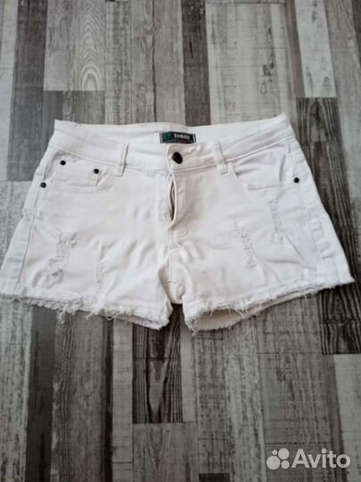 Джинсовые шорты