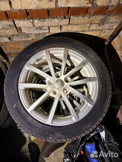 Michelin X-Ice XI3 235/45 R17 97H