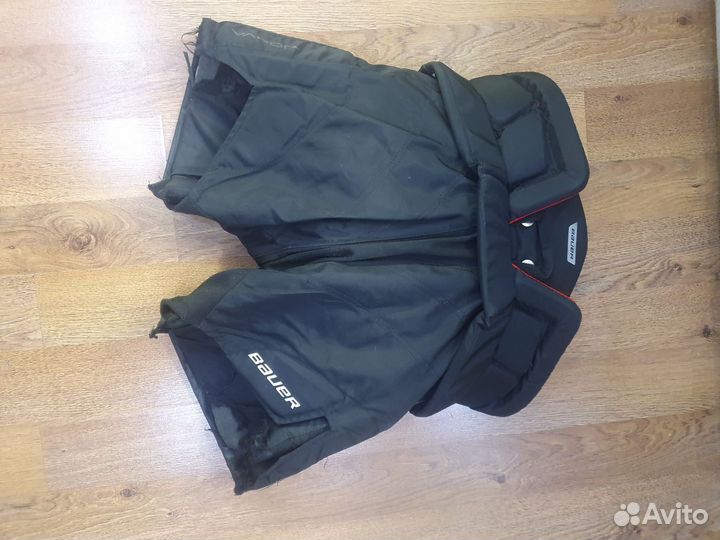 Хоккейные вратарские шорты бауер