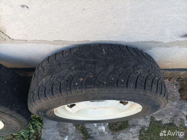 R13 Hankook RoadHandler 175/70, PCD 10x120 DIA 21