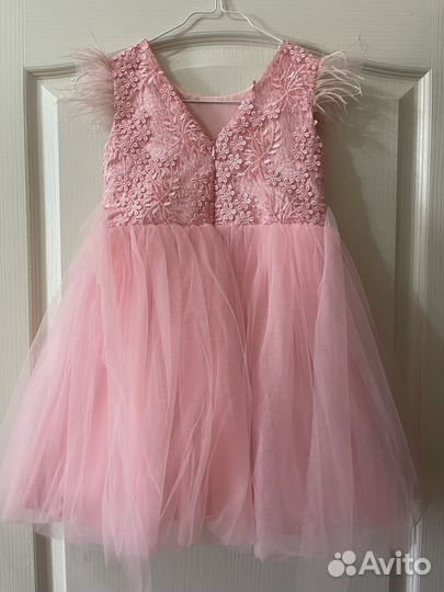 Платье праздничное для девочки 122-128