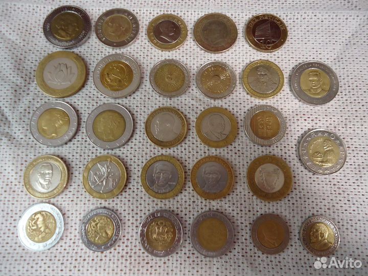 Коллекция монет из биметалла, разные 28 шт