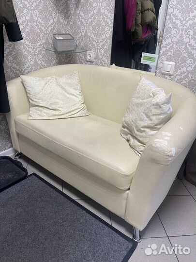 Диван с ящиком