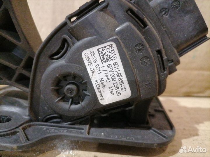 Педаль газа Ford Transit