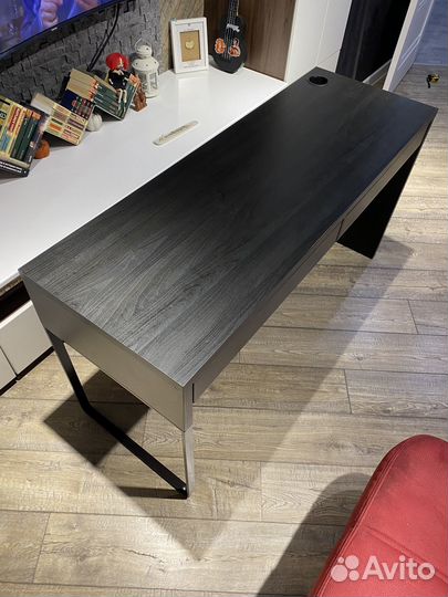 IKEA mikke стол письменный