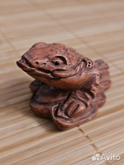 Нэцке дерево