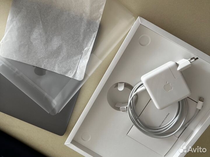 Macbook pro 13 m1 8gb 512